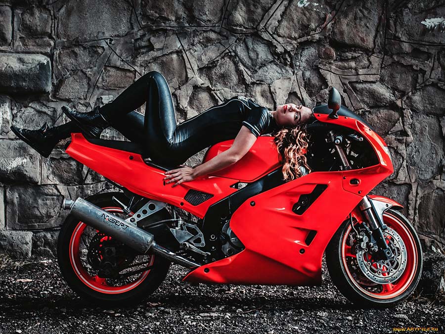 Beautiful girl Beautiful girls and motorcycles in Srinagar