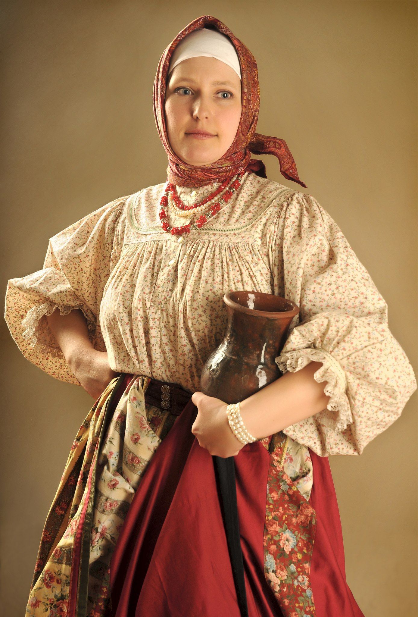 Girls in Slavic costumes in Srinagar