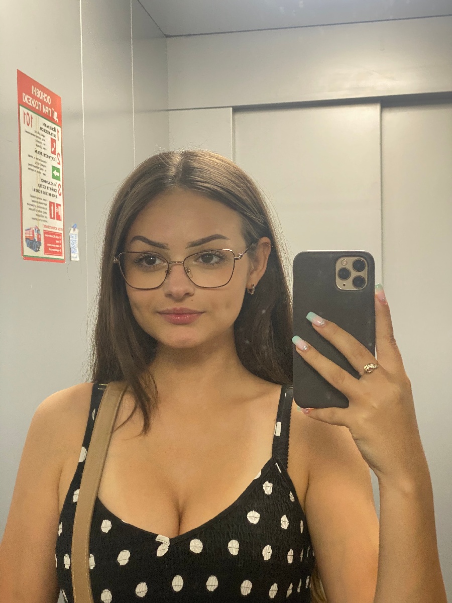 Sexy model Stacy in Srinagar